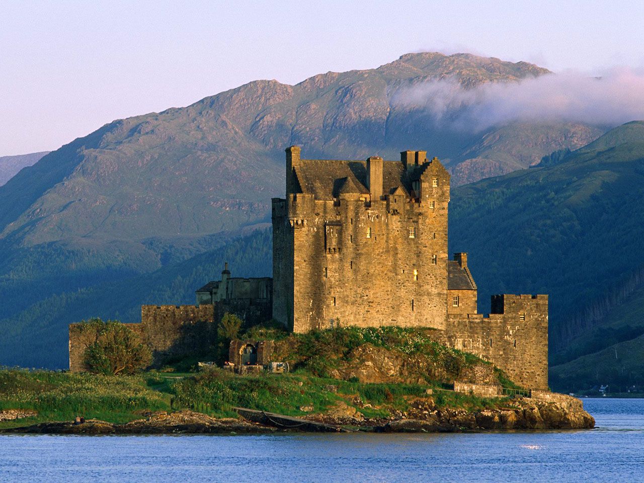 Eilean Donan Castle Near Do