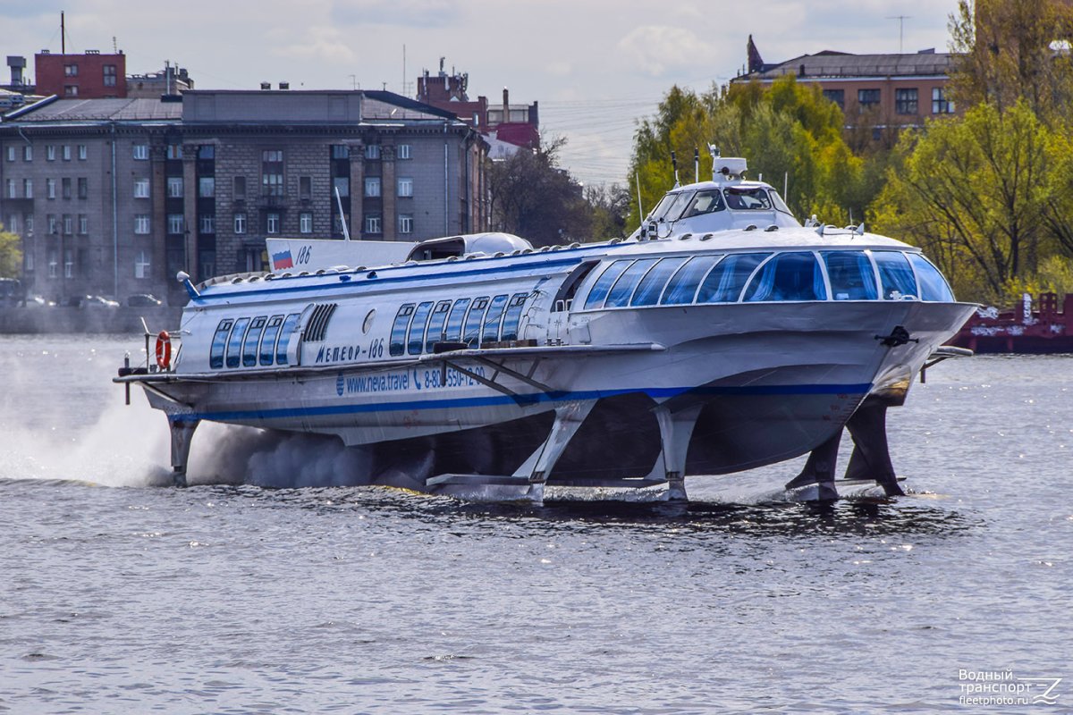 Экскурсия в Кронштадт на метеоре из Санкт-Петербурга: Морская сказка